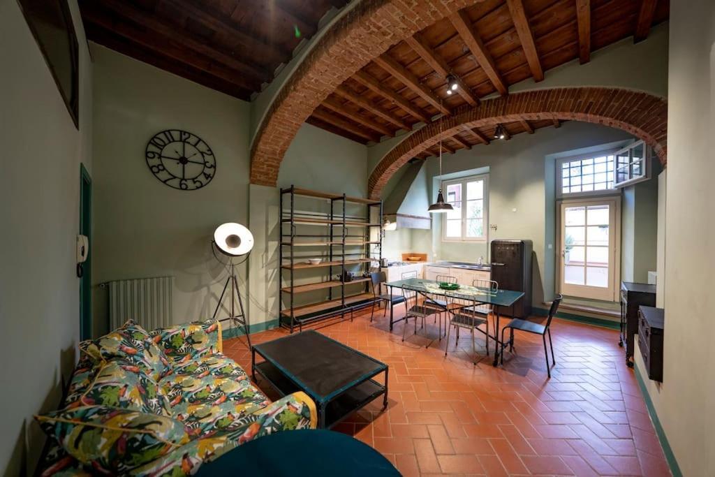 Raffinato Trilocale San Frediano Apartment Florence Luaran gambar