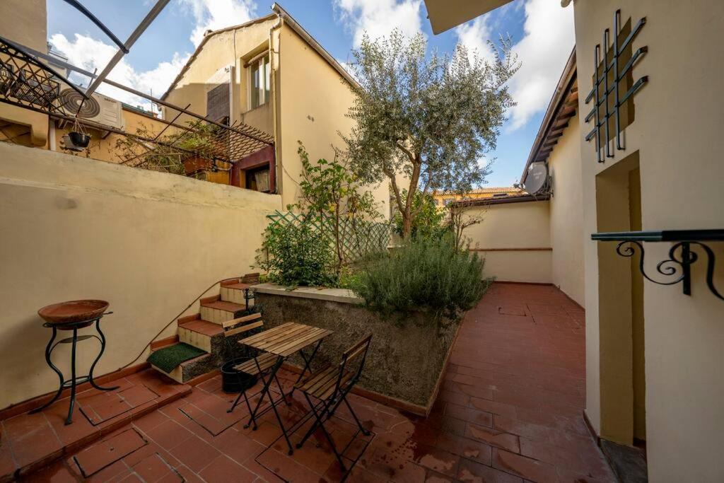 Raffinato Trilocale San Frediano Apartment Florence Luaran gambar